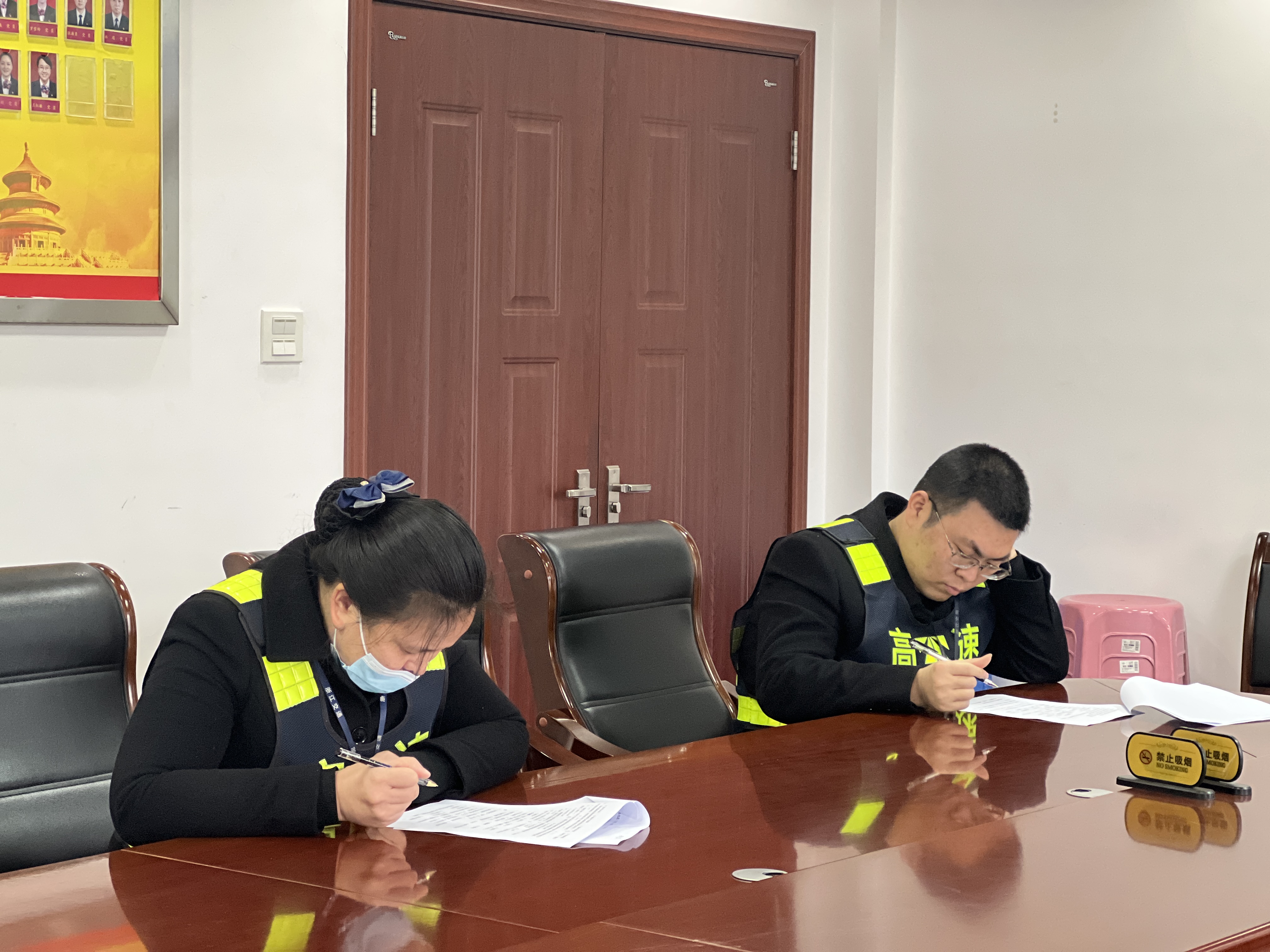 1681238153282888.jpg 0230404 圖為業(yè)務(wù)考試現(xiàn)場(chǎng) 袁莉攝 (3).jpg